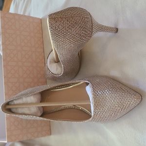 Badgley Mischka Champagne Shimmer Heels